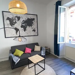 appartement-6-voyageurs-hyper-centre-albi.midi-pyreneeshotels.com/
